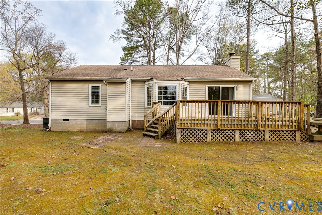 600 Queensway Road Chesterfield, VA 23236 - Photo 33 of 33 a backyard of a house