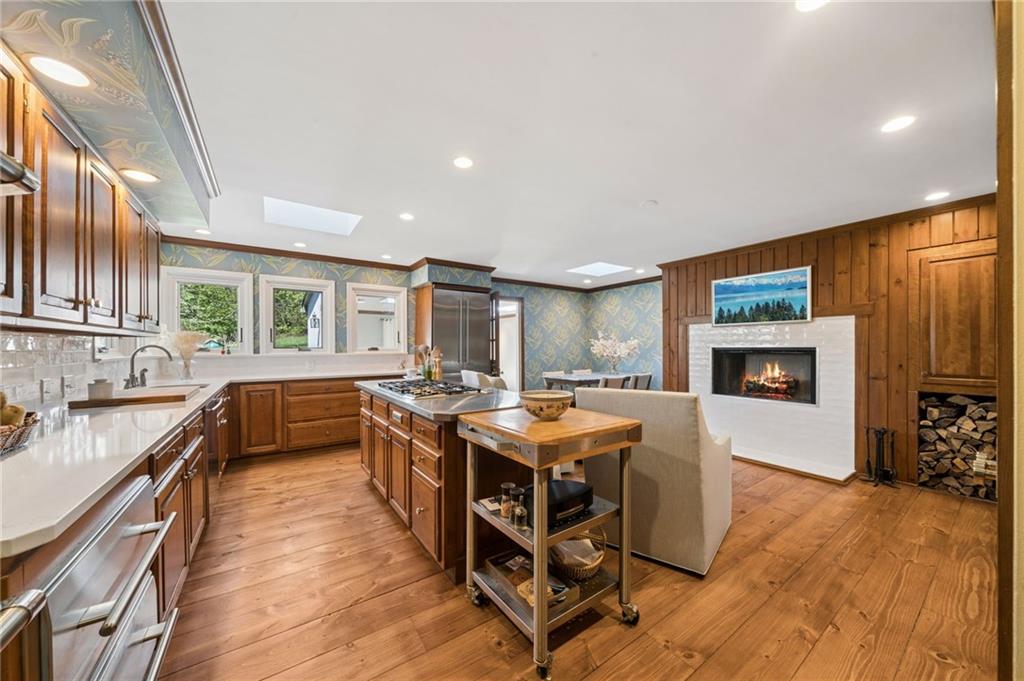 552 Backbone Road Sewickley, PA 15143 - Photo 6 of 11 Gallery Image 6