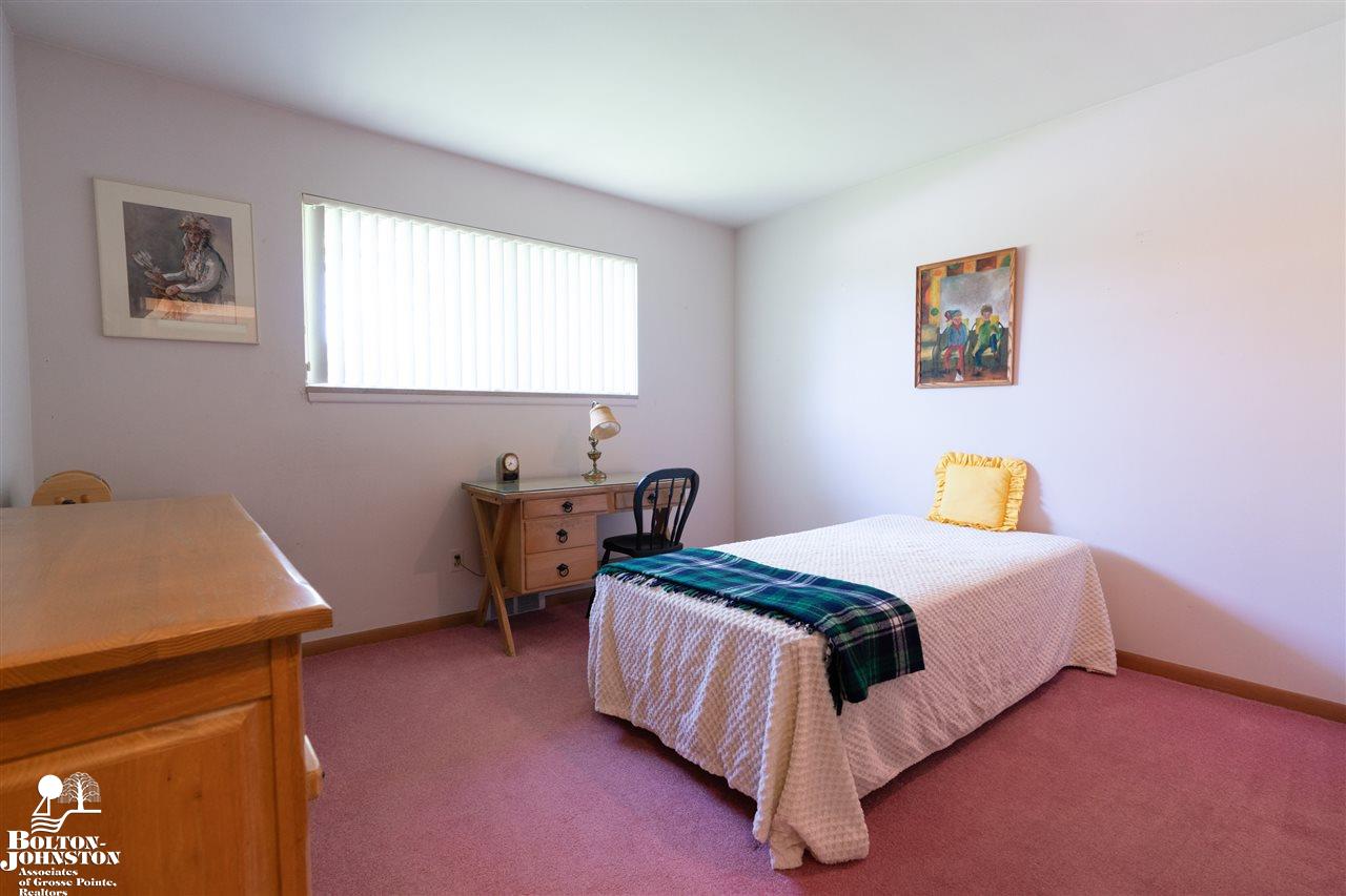970 Canterbury Road Grosse Pointe Woods, MI 48236 - Photo 14 of 26
