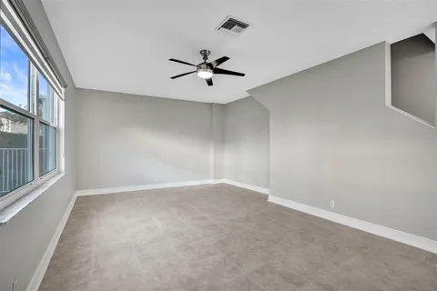 $595,990 | 869 Northwest 127th Avenue, Coral Springs, FL 33071