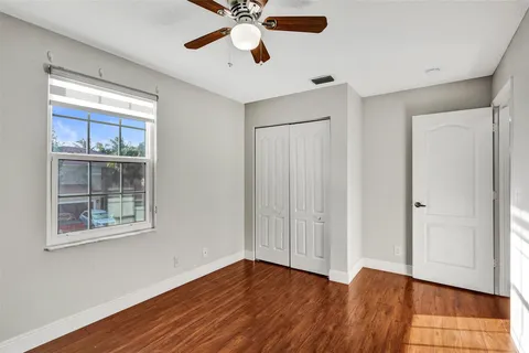 $595,990 | 869 Northwest 127th Avenue, Coral Springs, FL 33071