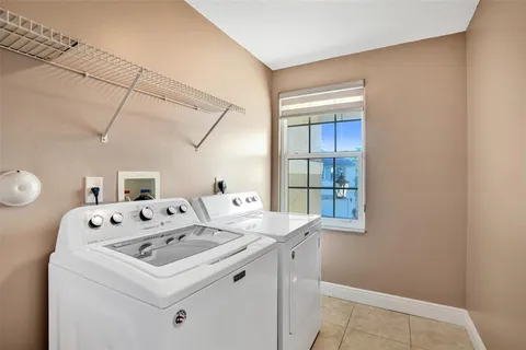 $595,990 | 869 Northwest 127th Avenue, Coral Springs, FL 33071