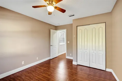 $595,990 | 869 Northwest 127th Avenue, Coral Springs, FL 33071