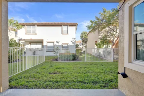 $595,990 | 869 Northwest 127th Avenue, Coral Springs, FL 33071