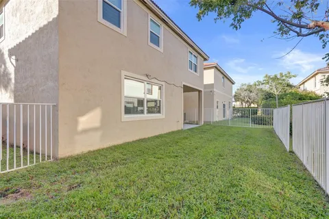 $595,990 | 869 Northwest 127th Avenue, Coral Springs, FL 33071