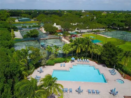 $595,990 | 869 Northwest 127th Avenue, Coral Springs, FL 33071