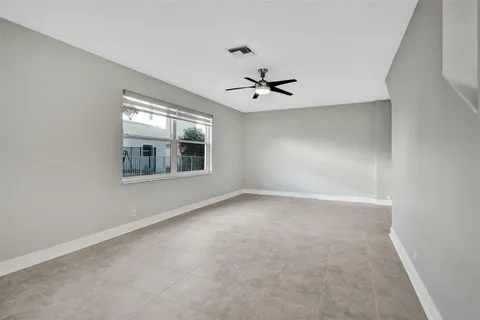 $595,990 | 869 Northwest 127th Avenue, Coral Springs, FL 33071