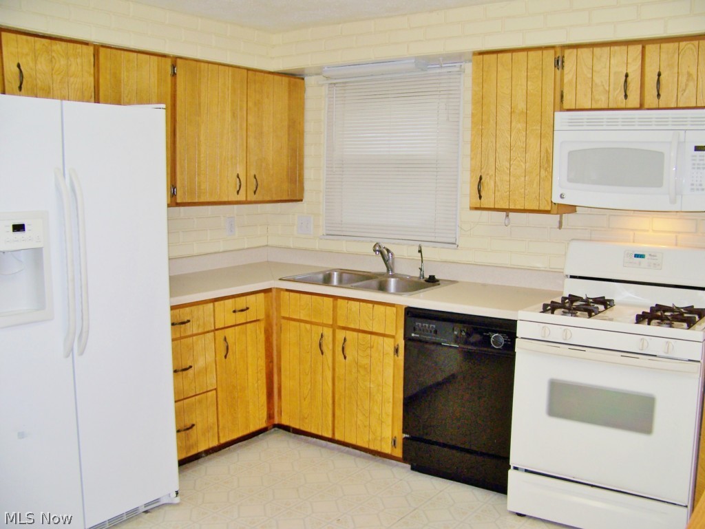 4830 Windfall Road Medina, OH 44256 - Photo 6 of 19 Gallery Image 6