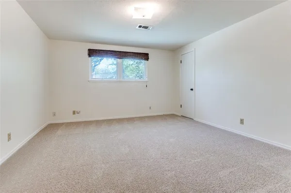 $498,000 | 905 Live Oak Lane, Arlington, TX 76012