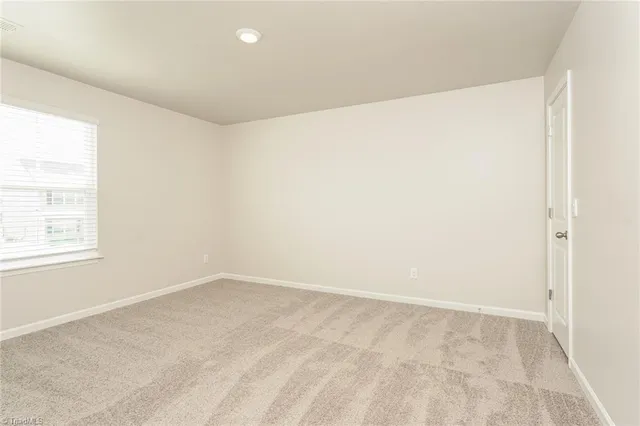 $1,915 | 397 Ovada Avenue, Lexington, NC 27295