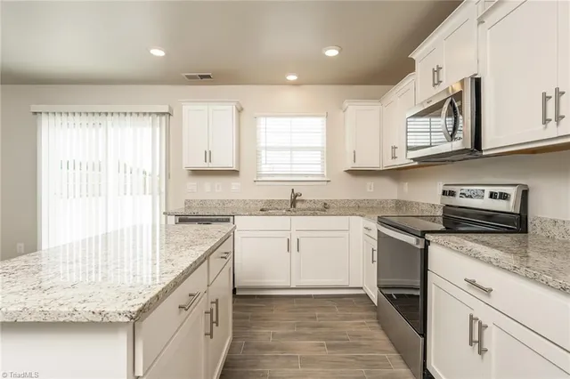 $1,915 | 397 Ovada Avenue, Lexington, NC 27295