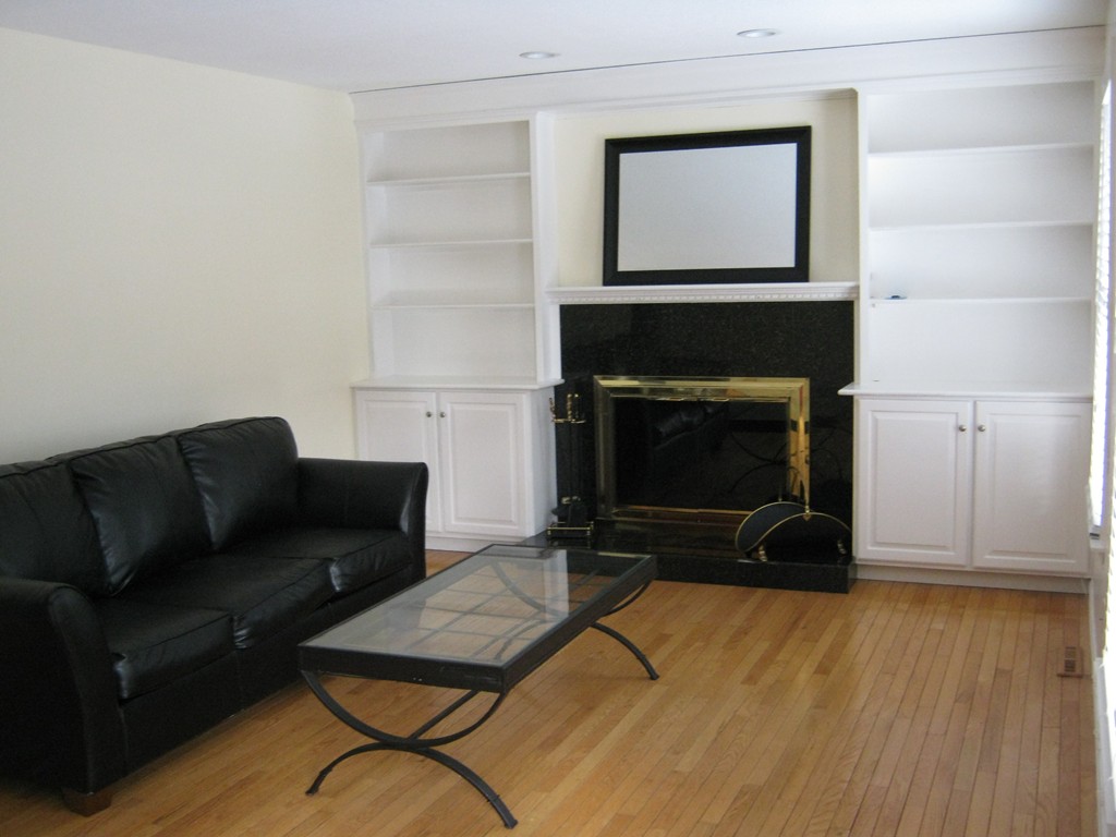 1398 Plumtree Road Springfield, MA 01119 - Photo 8 of 26