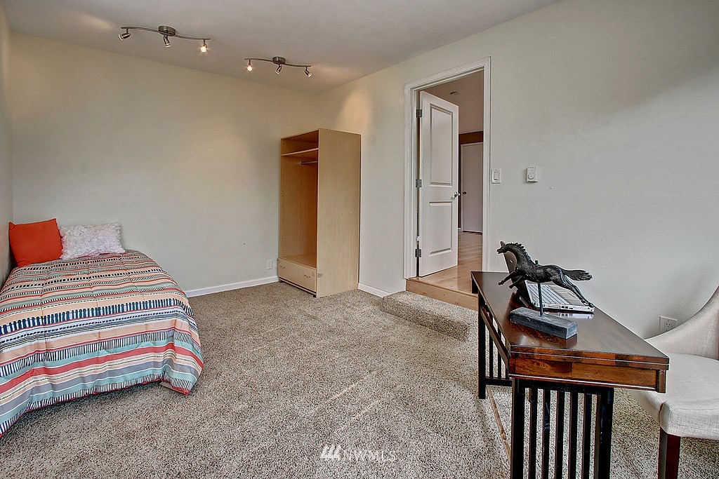 18031 20th Drive Southeast Bothell, WA 98012 - Photo 12 of 18 Gallery Image 12