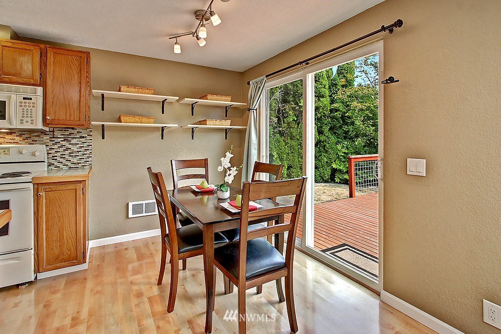 18031 20th Drive Southeast Bothell, WA 98012 - Photo 8 of 18 Gallery Image 8
