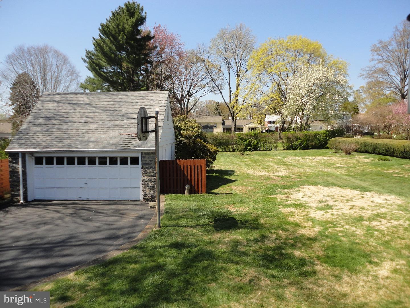1242 Leedom Road Havertown, PA 19083 - Photo 22 of 25 Garage