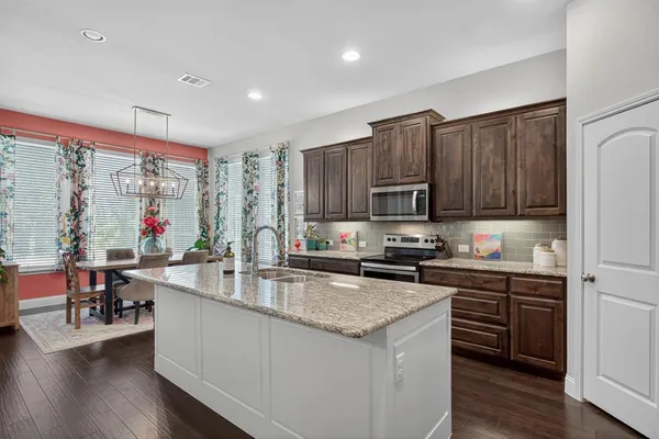 $395,000 | 3601 Meadowtrail Lane, Denton, TX 76207