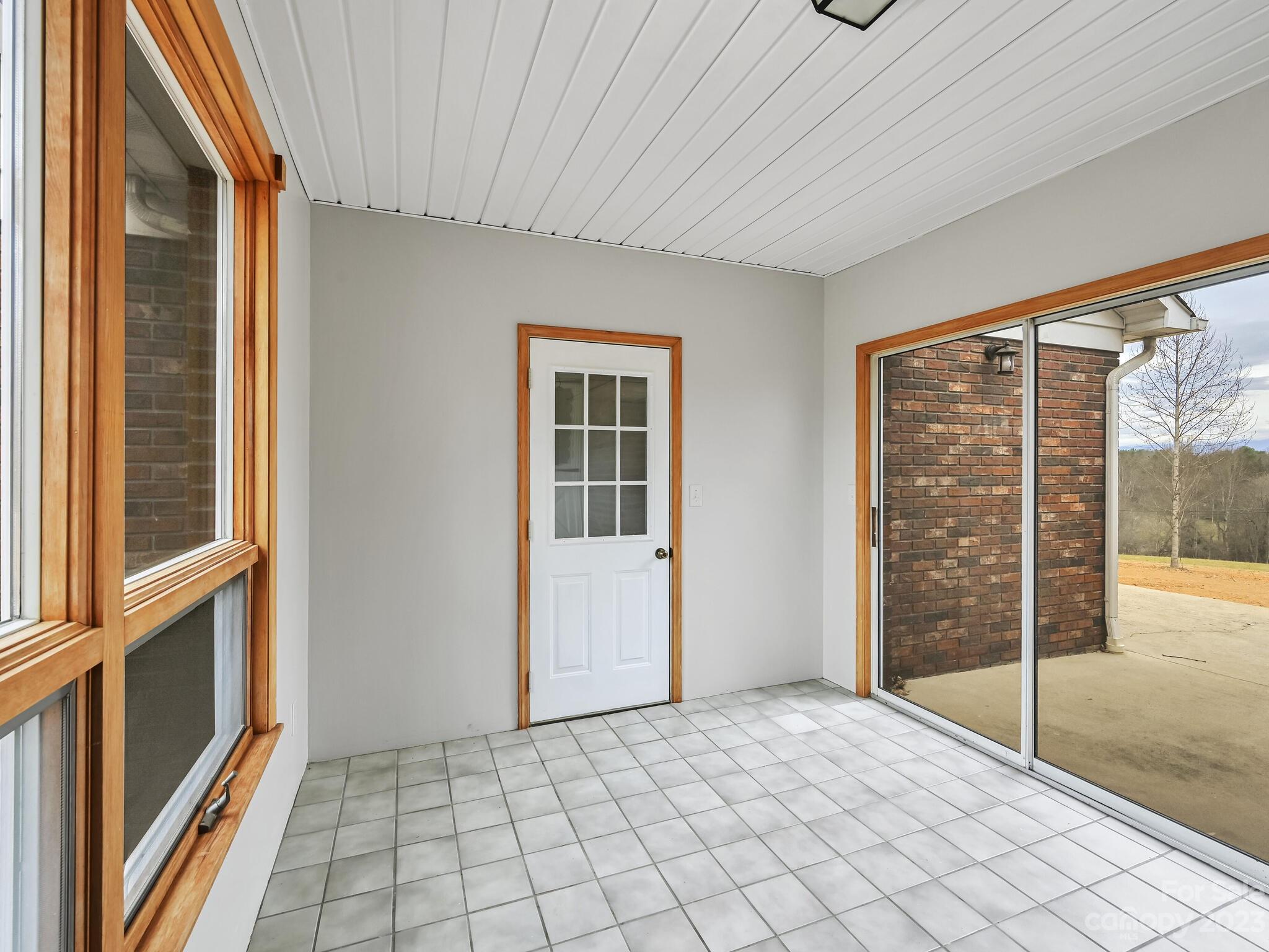 1206 Alexander Road Leicester, NC 28748 - Photo 15 of 35 Gallery Image 15