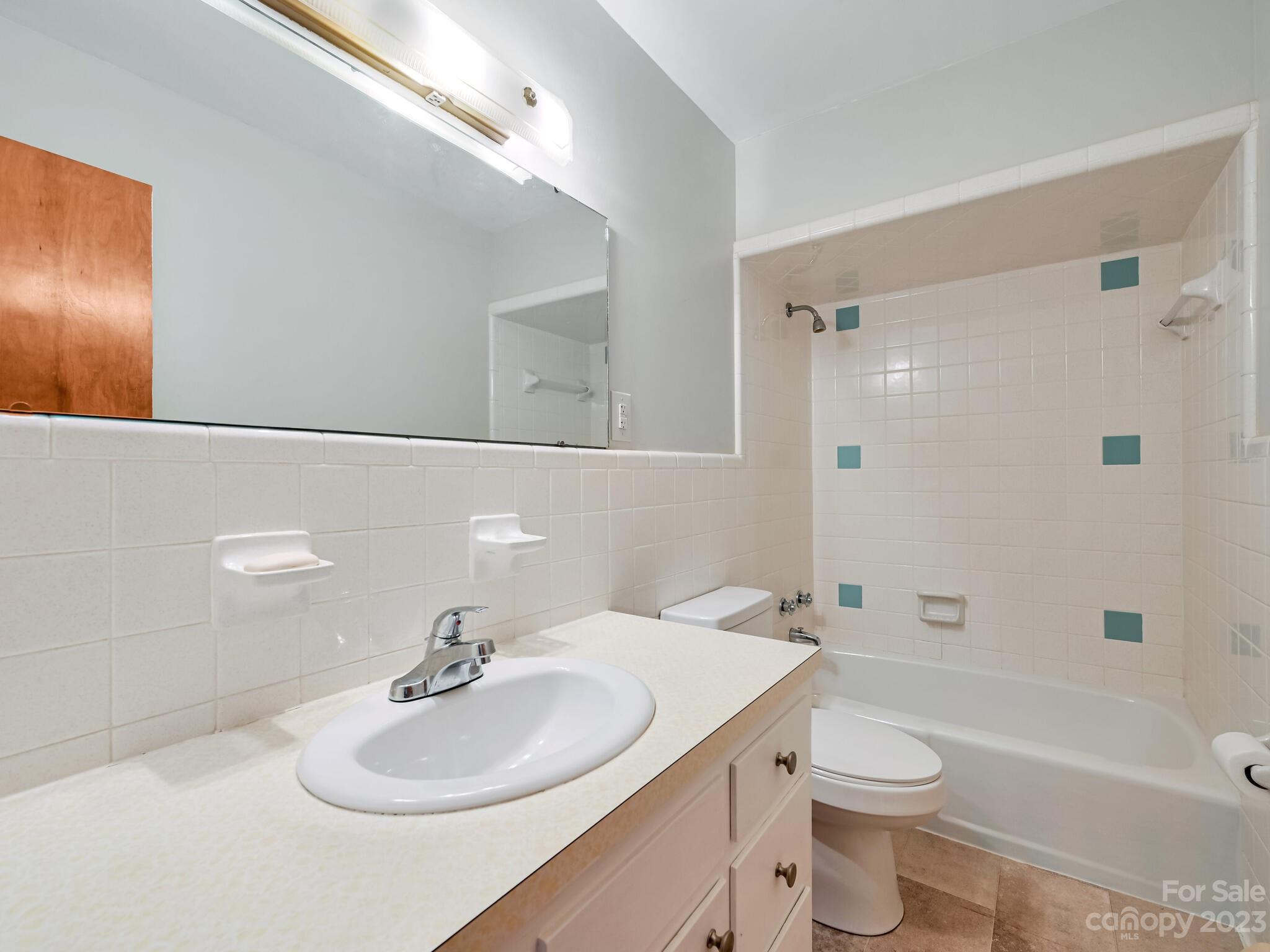 1206 Alexander Road Leicester, NC 28748 - Photo 22 of 35 Gallery Image 22