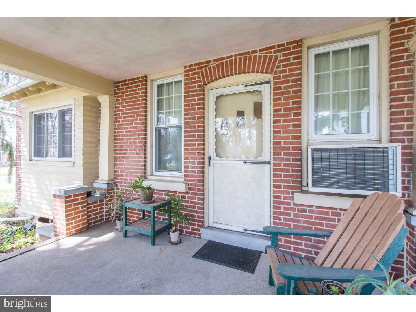 63 Egypt Road Norristown, PA 19403 - Photo 2 of 25 Gallery Image 2