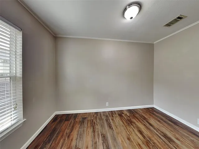 $1,495 | 1414 Record Crossing Road, Dallas, TX 75235