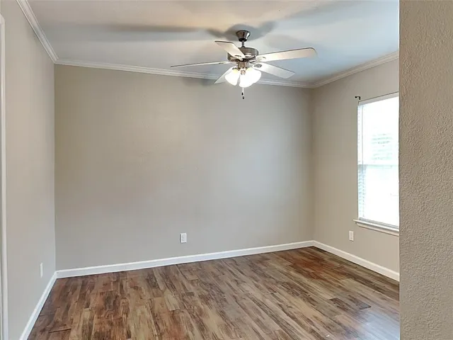 $1,550 | 1414 Record Crossing Road, Dallas, TX 75235