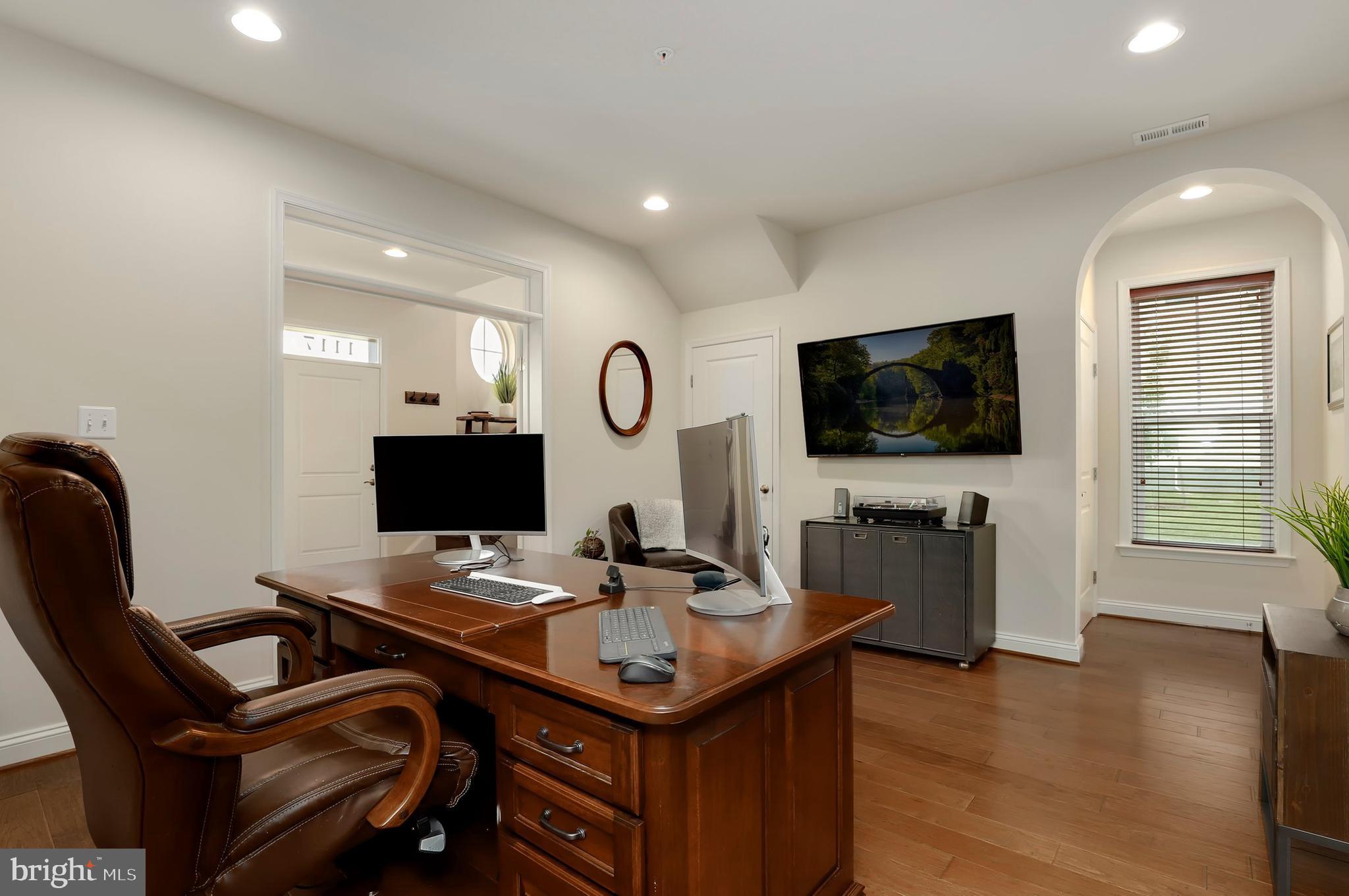 1117 Holden Road Frederick, MD 21701 - Photo 3 of 41