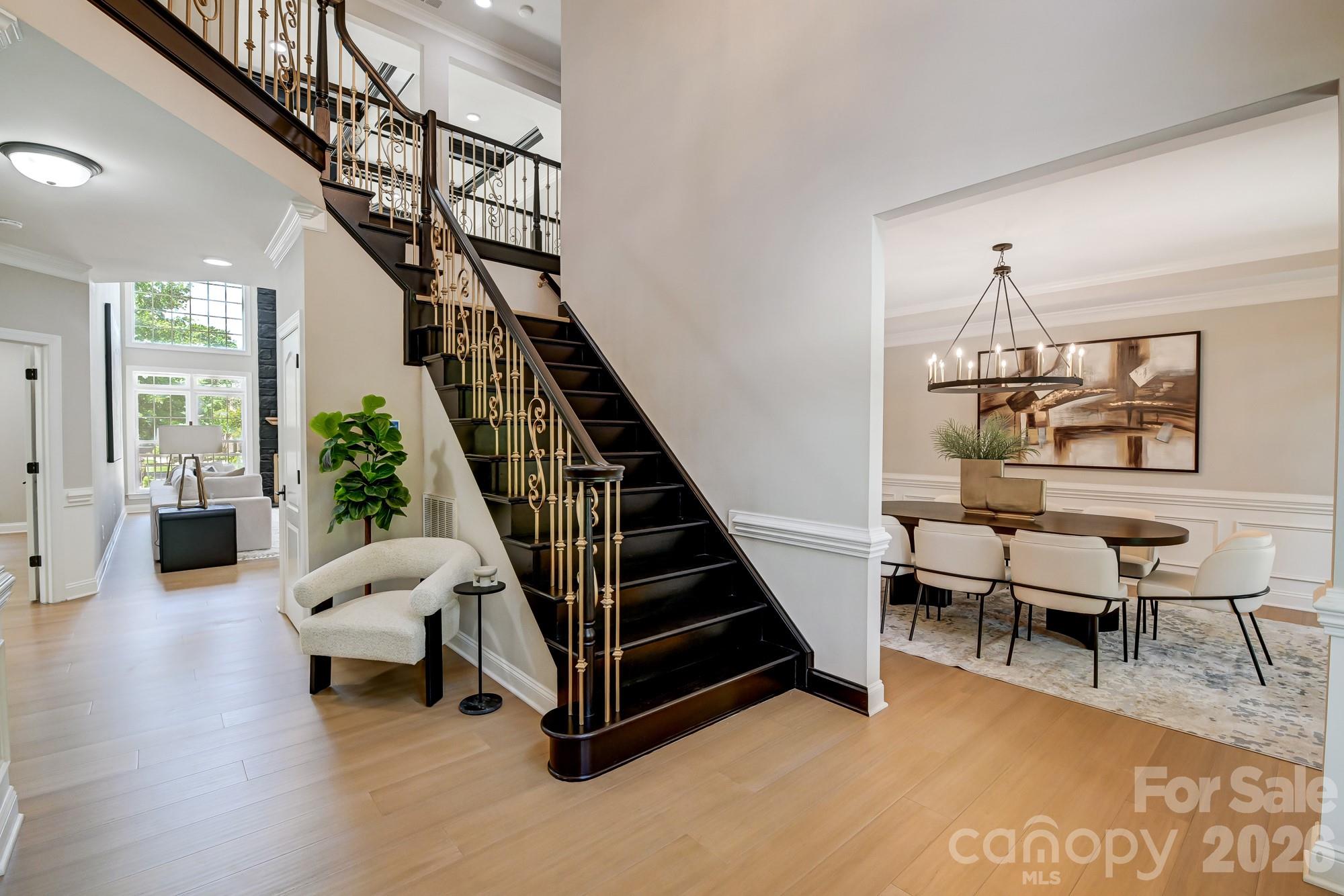 8707 Fairview Road Charlotte, NC 28211 - Photo 4 of 27