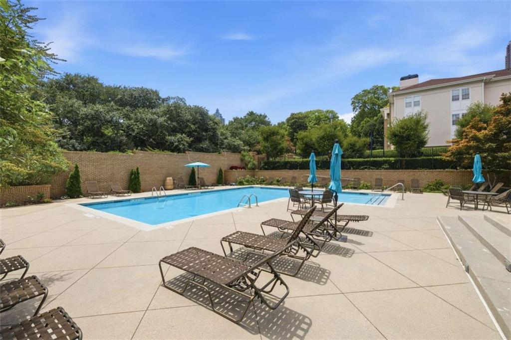 240 Renaissance Parkway Northeast, Unit 211 Atlanta, GA 30308 - Photo 28 of 34 Gallery Image 28