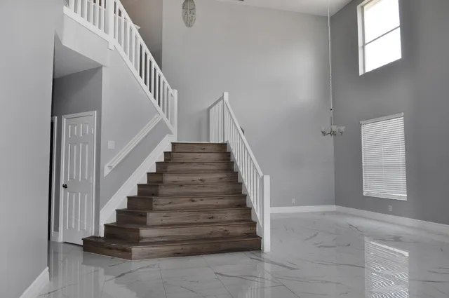 a view of entryway and hall