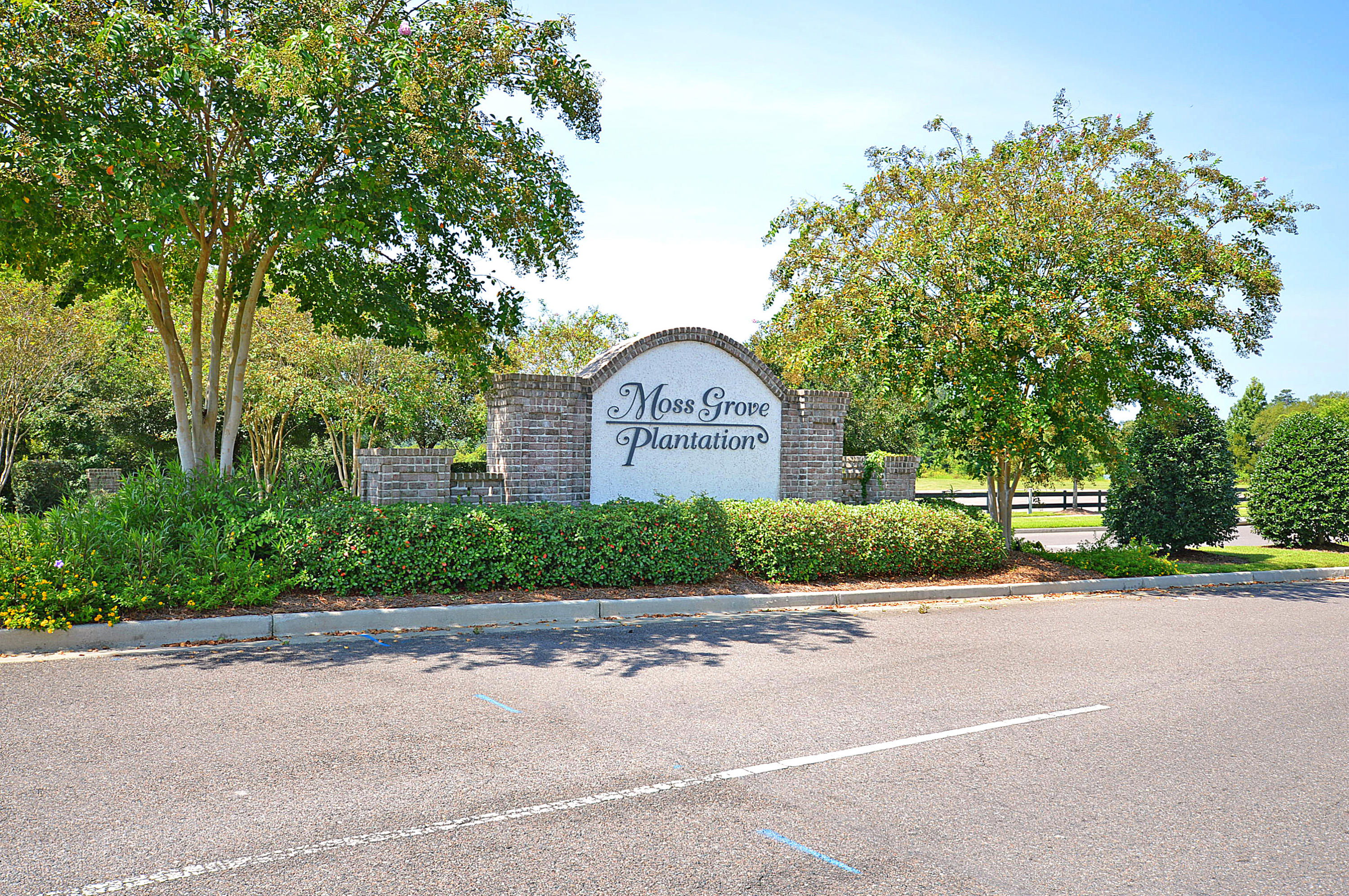 110 Lakestone Road Moncks Corner, SC 29461 - Photo 34 of 36 12Monumental Entry