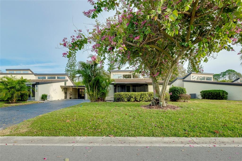 630 White Pine Tree Road, Unit 3 Venice, FL 34285 - Photo 1 of 1 Gallery Image 1