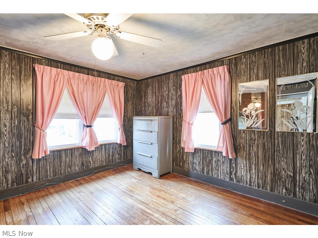 671 Ranney Street Akron, OH 44310 - Photo 12 of 27 Master bedroom