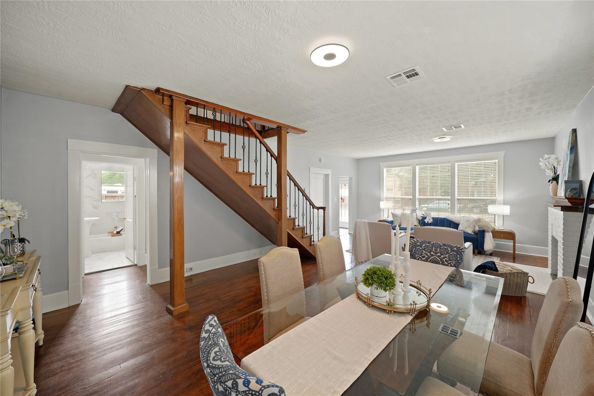 741 East 9th Street Houston, TX 77007 - Photo 6 of 43