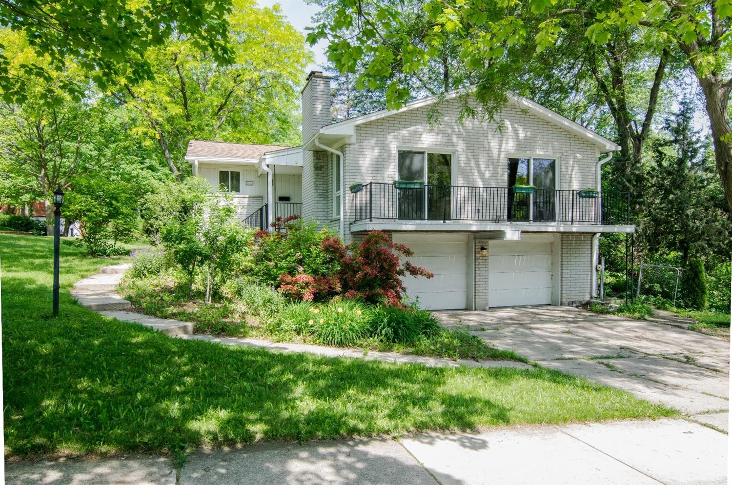2237 Needham Road Ann Arbor, MI 48104 - Photo 2 of 10 Photo 2