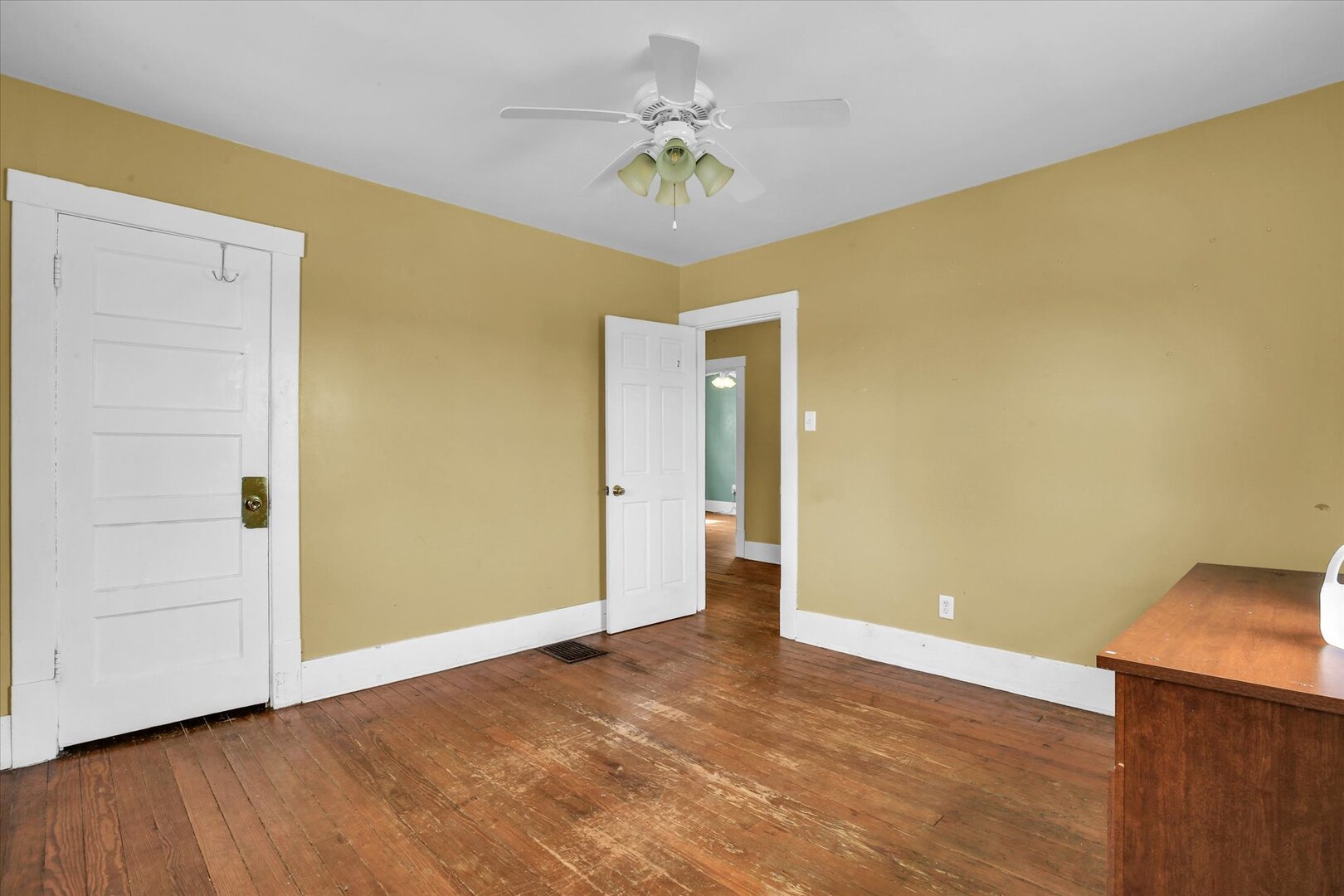 1305 West Macon Street Decatur, IL 62522 - Photo 19 of 37