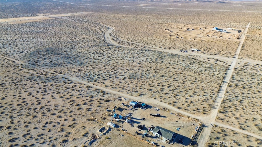 462 Pascal Lane Adelanto, CA 92301 - Photo 11 of 12 a bathroom with a shower