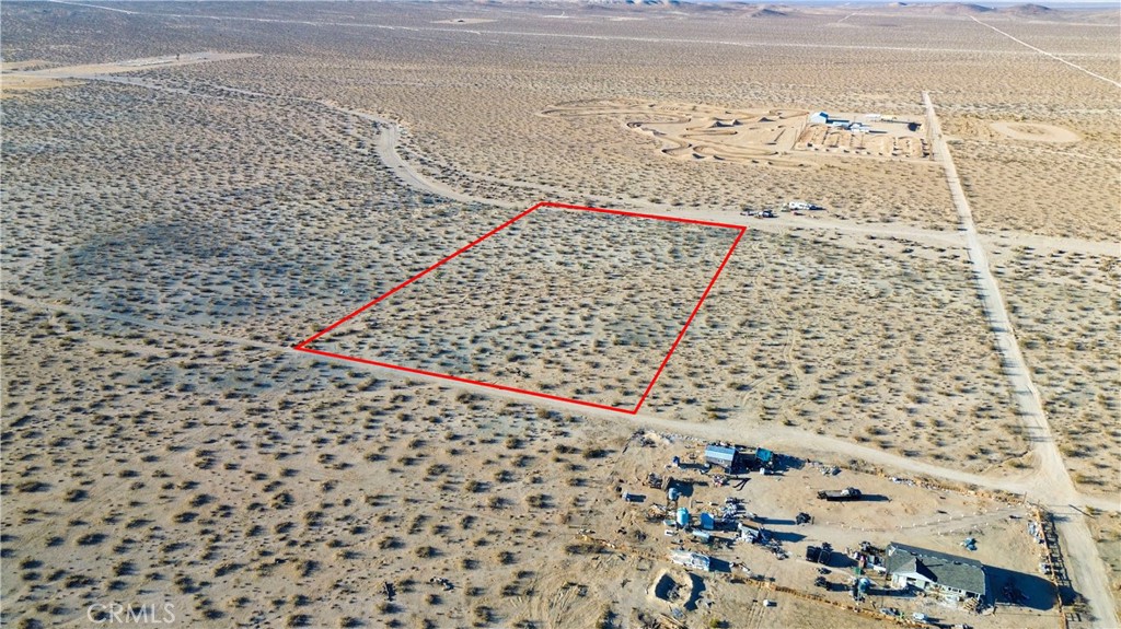 462 Pascal Lane Adelanto, CA 92301 - Photo 2 of 12 a picture of a bathroom