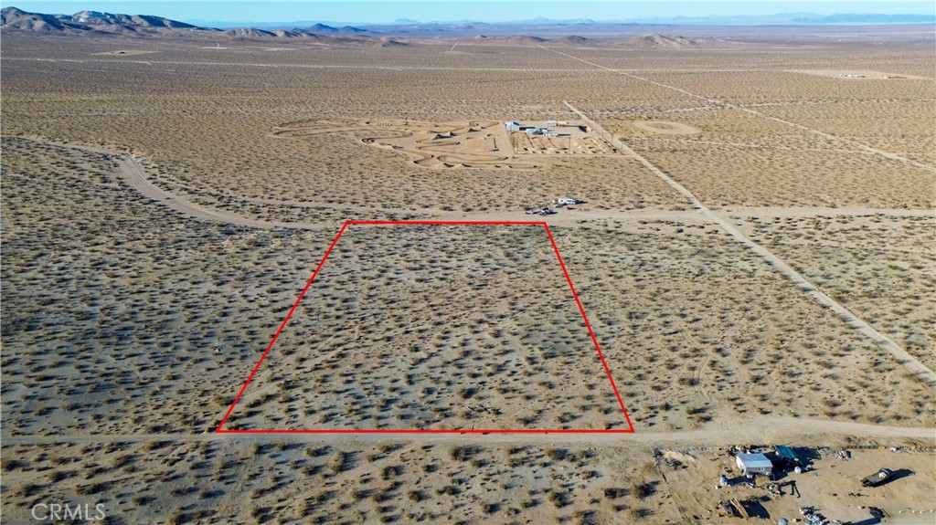 462 Pascal Lane Adelanto, CA 92301 - Photo 3 of 12 a view of a bathroom
