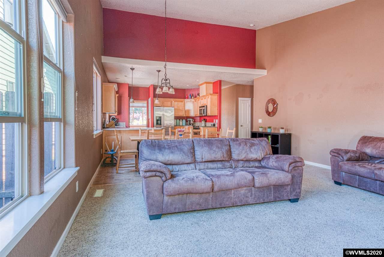886 Helmick Road Monmouth, OR 97361 - Photo 10 of 35