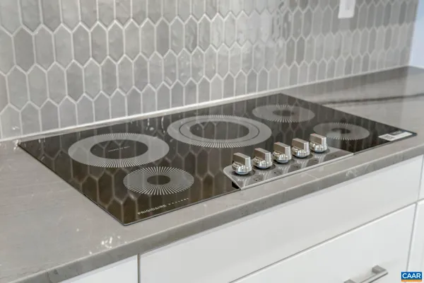 a close view of sink and tap