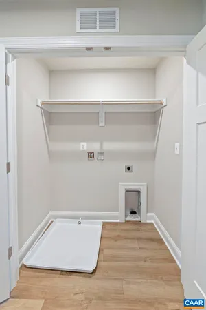 a view of a livingroom with an empty space