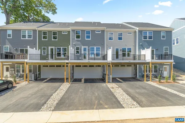 a house view with a outdoor space