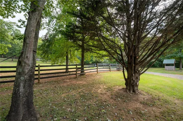 $725,000 | 502 East Valley Road Northeast, Rydal, GA 30171