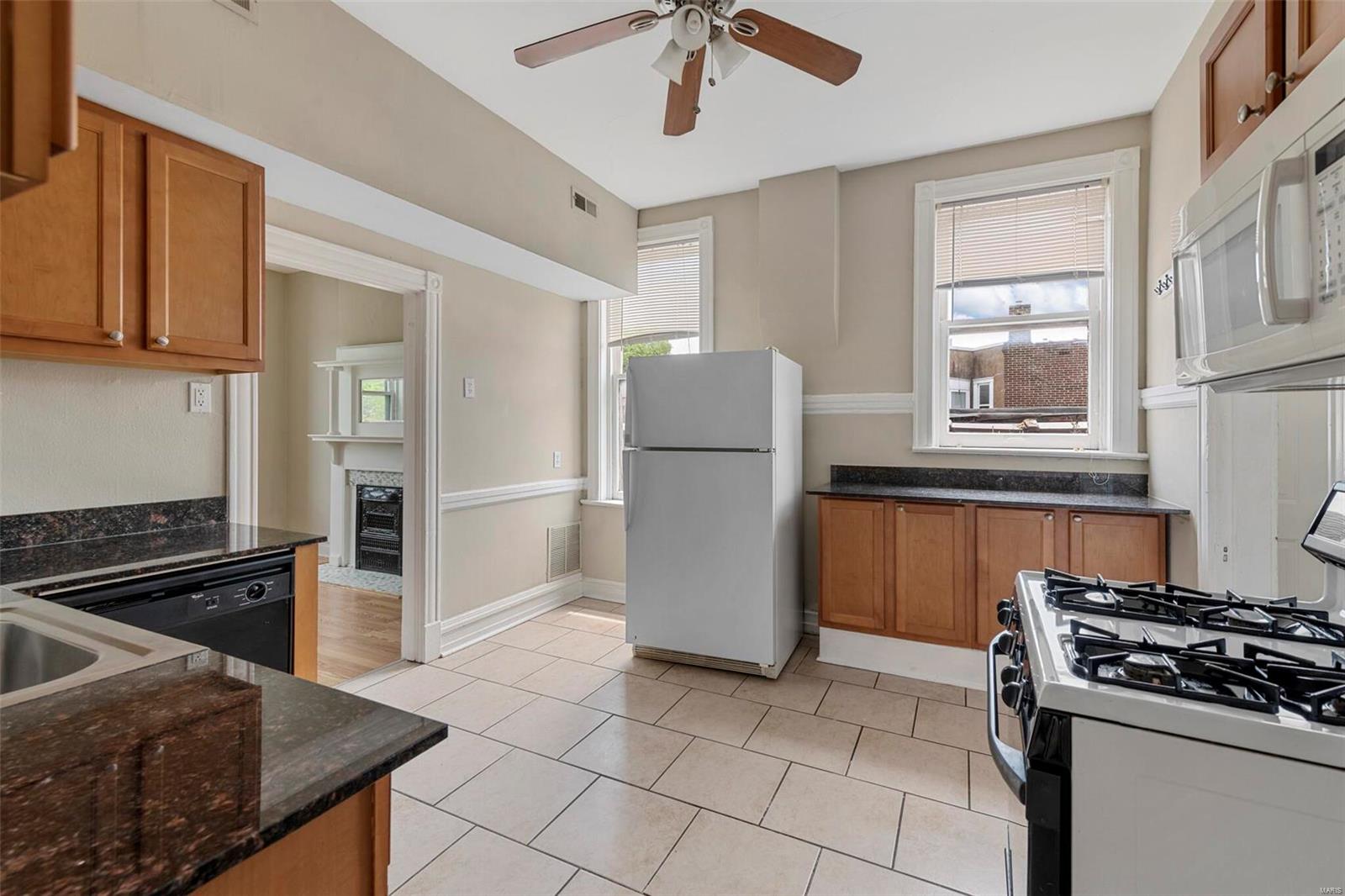 3129 Morgan Ford Road St. Louis, MO 63116 - Photo 10 of 52 Gallery Image 10