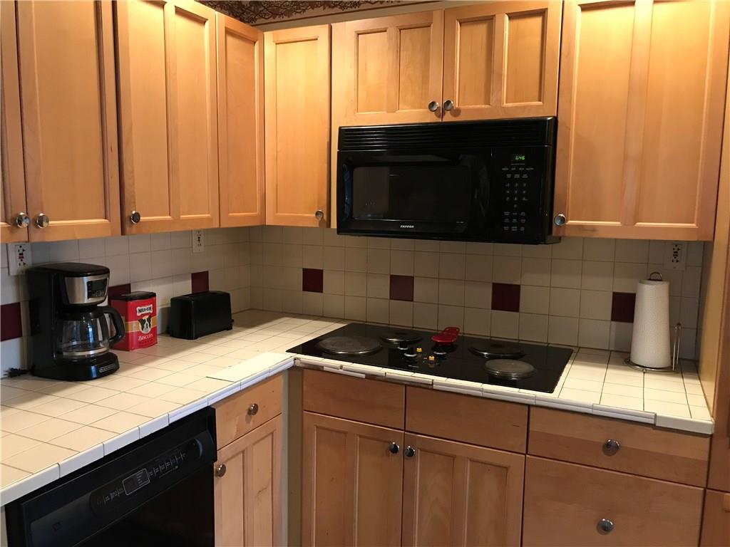 3983 North Hermitage Road Transfer, PA 16154 - Photo 4 of 23 Gallery Image 4