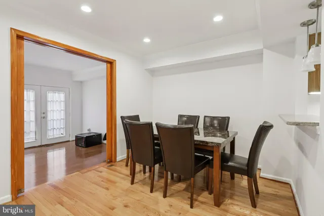 $585,000 | 7673 Northern Oaks Court, Springfield, VA 22153