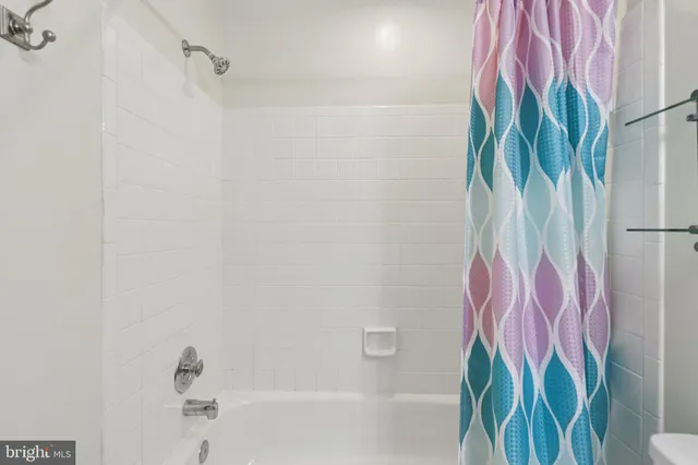 $585,000 | 7673 Northern Oaks Court, Springfield, VA 22153