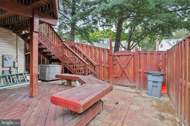 $585,000 | 7673 Northern Oaks Court, Springfield, VA 22153