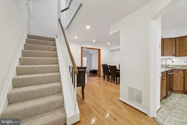 $585,000 | 7673 Northern Oaks Court, Springfield, VA 22153