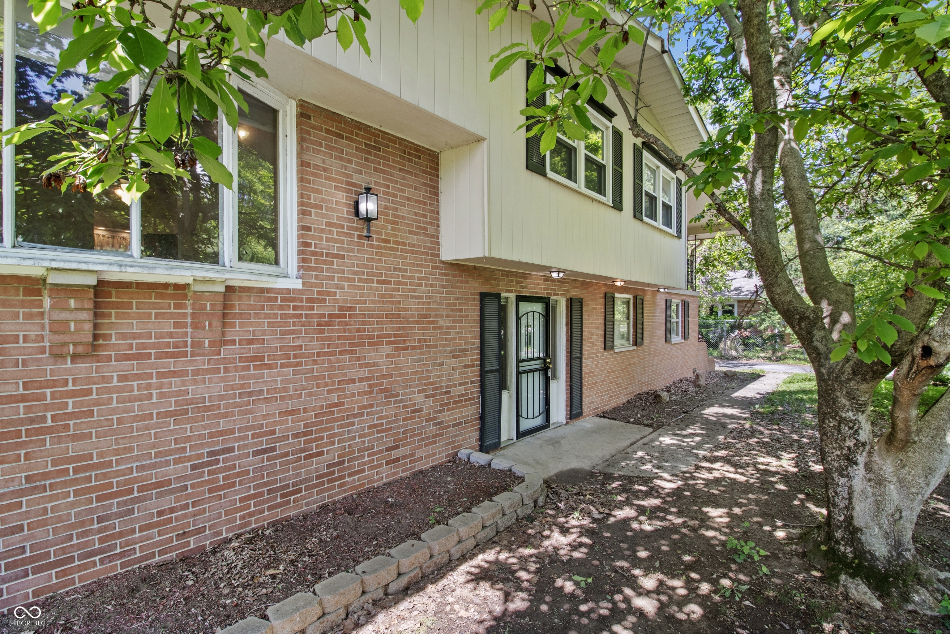 8116 Singleton Street Indianapolis, IN 46227 - Photo 1 of 42